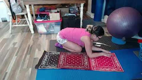 Snapshot of i_fetishize_u chatting on February 7, 2025, 10:20 pm ShortStuff online show from February 7, 2025, 10:20 pm