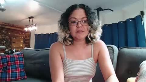 Snapshot of i_fetishize_u chatting on February 12, 2025, 10:04 pm ShortStuff online show from February 12, 2025, 10:04 pm