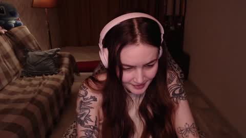 Snapshot of i_love_icecream chatting on December 2, 2024, 2:41 pm elisabeth online show from December 2, 2024, 2:41 pm
