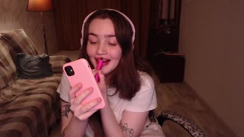Snapshot of i_love_icecream chatting on December 6, 2024, 1:00 pm elisabeth online show from December 6, 2024, 1:00 pm