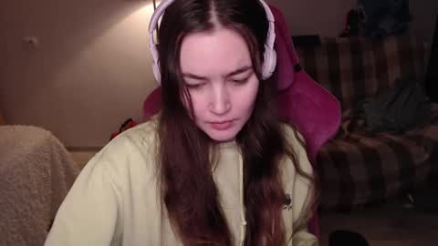 Snapshot of i_love_icecream chatting on January 22, 2025, 2:14 pm elisabeth online show from January 22, 2025, 2:14 pm