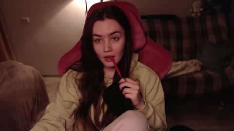Snapshot of i_love_icecream chatting on February 7, 2025, 1:01 pm elisabeth online show from February 7, 2025, 1:01 pm