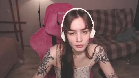 elisabeth online show from November 13, 2025, 11:42 am