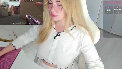 Snapshot of i_want_you_eva chatting on October 10, 2025, 3:11 pm HiI am EvaPVT is open online show from October 10, 2025, 3:11 pm