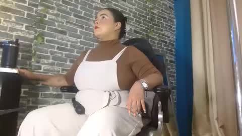 Snapshot of iam_samy__ chatting on October 2, 2025, 11:28 am Samy online show from October 2, 2025, 11:28 am