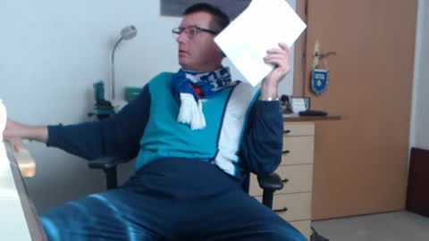 iamachim online show from October 31, 2025, 9:32 am