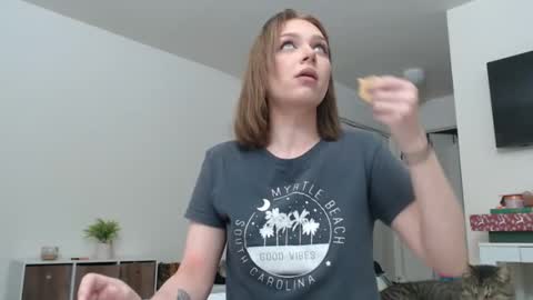 Snapshot of iamalexialove chatting on December 1, 2025, 12:59 am Lexi Love online show from December 1, 2025, 12:59 am