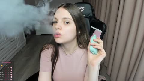 Cassie  STREAMS HERE EVERYDAY online show from December 4, 2024, 3:43 pm