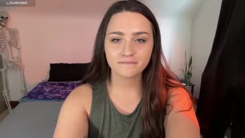 Snapshot of iamcrystalann chatting on January 25, 2025, 7:49 pm Crystal online show from January 25, 2025, 7:49 pm