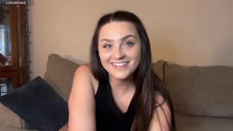 Snapshot of iamcrystalann chatting on February 8, 2025, 8:53 pm Crystal online show from February 8, 2025, 8:53 pm