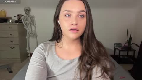 Snapshot of iamcrystalann chatting on February 12, 2025, 4:33 am Crystal online show from February 12, 2025, 4:33 am