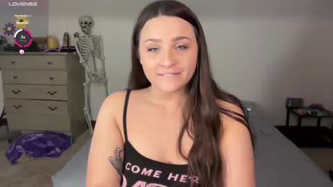 Snapshot of iamcrystalann chatting on February 28, 2025, 4:21 am Crystal online show from February 28, 2025, 4:21 am