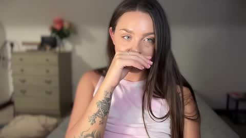 Snapshot of iamcrystalann chatting on September 9, 2025, 4:01 am Crystal online show from September 9, 2025, 4:01 am