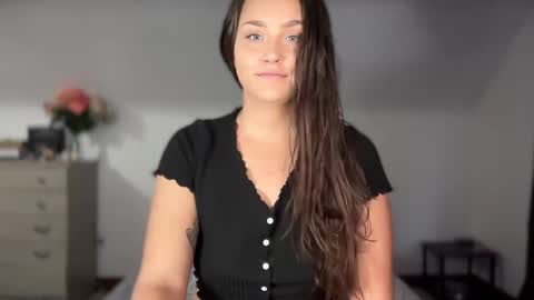 Snapshot of iamcrystalann chatting on September 24, 2025, 4:10 pm Crystal online show from September 24, 2025, 4:10 pm