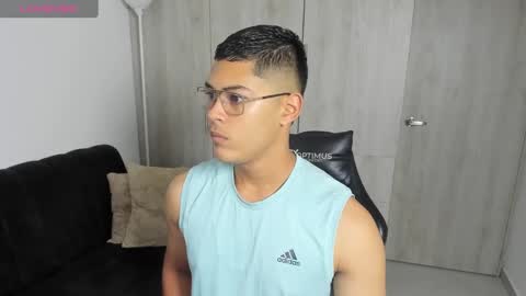 Dylan  independent model  online show from September 17, 2025, 11:12 am