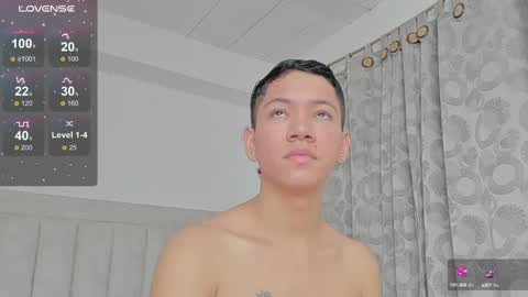 Snapshot of iamjulian_ chatting on February 11, 2025, 11:21 am Juliiiiian online show from February 11, 2025, 11:21 am