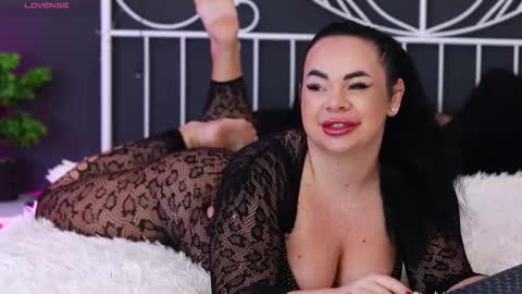 Snapshot of iamlila chatting on October 10, 2025, 3:55 pm Lila online show from October 10, 2025, 3:55 pm