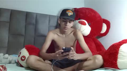 iammaik online show from March 11, 2025, 5:38 am