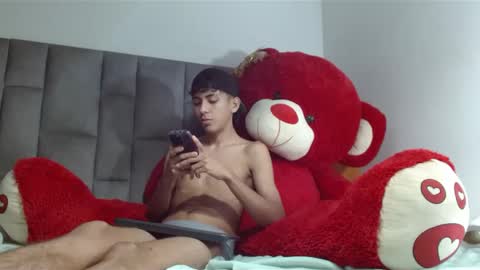 iammaik online show from March 11, 2025, 11:44 am