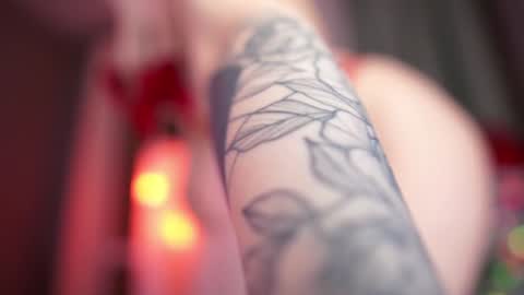 Snapshot of iamninamint chatting on December 23, 2024, 4:50 pm Nina online show from December 23, 2024, 4:50 pm