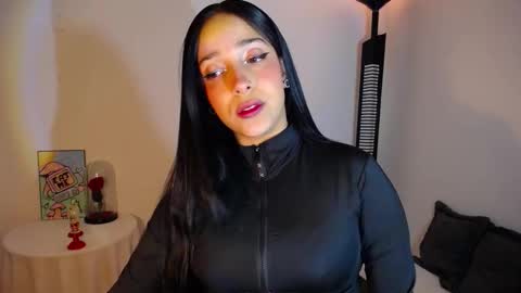 Camila online show from November 11, 2025, 1:49 am