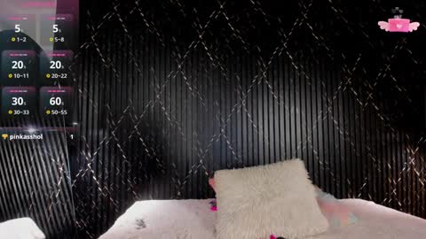 V I C T O R I A online show from December 6, 2024, 11:14 pm