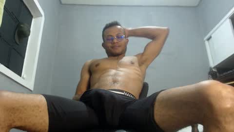 Snapshot of ian_tuner chatting on December 8, 2024, 12:19 pm ian_tuner online show from December 8, 2024, 12:19 pm