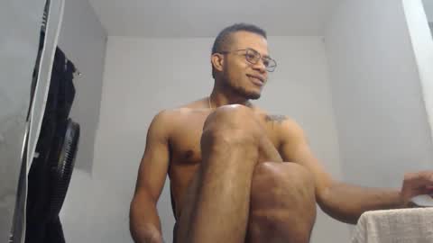 Snapshot of ian_tuner chatting on November 8, 2025, 12:11 am ian_tuner online show from November 8, 2025, 12:11 am