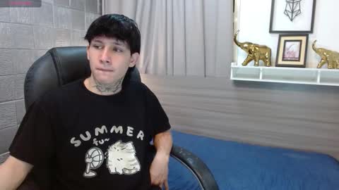 ian online show from November 1, 2025, 8:33 pm