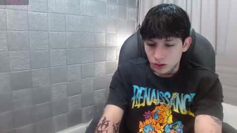 ian online show from November 19, 2025, 3:06 am