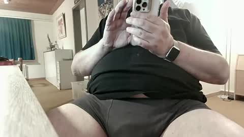 Snapshot of iandy12 chatting on March 8, 2025, 6:16 pm iandy12 online show from March 8, 2025, 6:16 pm