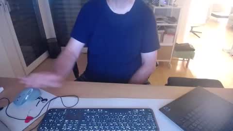 Snapshot of iandy12 chatting on September 11, 2025, 9:59 pm iandy12 online show from September 11, 2025, 9:59 pm