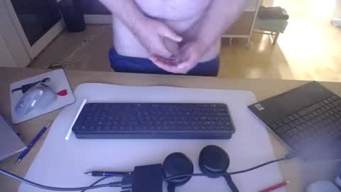 Snapshot of iandy12 chatting on September 29, 2025, 10:03 pm iandy12 online show from September 29, 2025, 10:03 pm