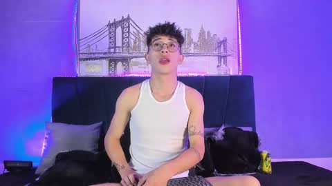 Andrew online show from December 9, 2024, 1:40 am