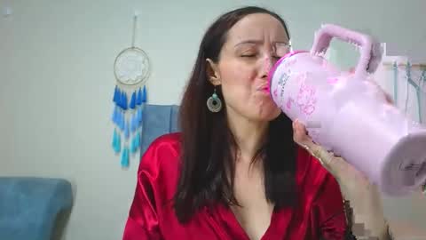 Iberian Moon online show from November 7, 2025, 1:33 pm