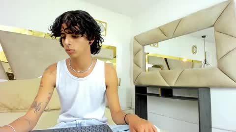 ibratxandy online show from November 3, 2025, 6:53 pm