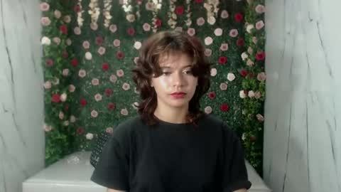 ice_199 online show from November 3, 2025, 9:48 pm