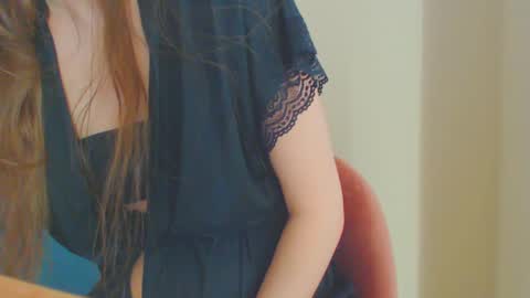 Ice online show from December 9, 2024, 1:55 pm