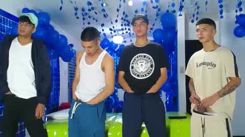 Snapshot of icevermilk chatting on December 24, 2024, 6:17 pm THOMAS AND DAMIAND online show from December 24, 2024, 6:17 pm