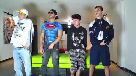 Snapshot of icevermilk chatting on November 15, 2025, 12:34 pm THOMAS AND DAMIAND online show from November 15, 2025, 12:34 pm