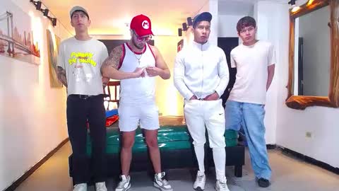 Snapshot of icevermilk chatting on December 14, 2025, 1:05 pm THOMAS AND DAMIAND online show from December 14, 2025, 1:05 pm