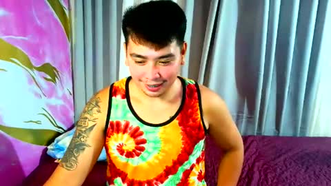 iconic_vince online show from October 28, 2025, 1:47 pm