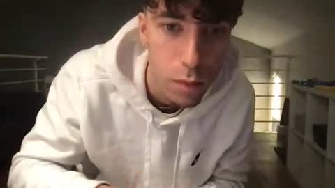 Snapshot of icyninesix chatting on December 17, 2024, 10:22 pm icyninesix online show from December 17, 2024, 10:22 pm