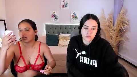 Icy online show from November 22, 2025, 10:14 am