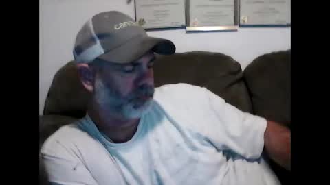 Snapshot of idkwhyidothis348732 chatting on January 8, 2025, 1:42 am idkwhyidothis348732 online show from January 8, 2025, 1:42 am