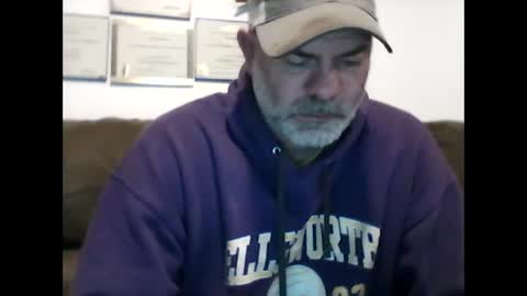 Snapshot of idkwhyidothis348732 chatting on February 18, 2025, 11:55 am idkwhyidothis348732 online show from February 18, 2025, 11:55 am