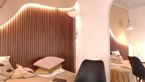 ifis online show from October 26, 2025, 1:00 am