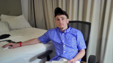 Snapshot of igetherwetter chatting on December 14, 2024, 2:23 am Amiri Roue online show from December 14, 2024, 2:23 am