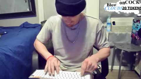 Snapshot of igetherwetter chatting on December 27, 2024, 10:34 am Amiri Roue online show from December 27, 2024, 10:34 am