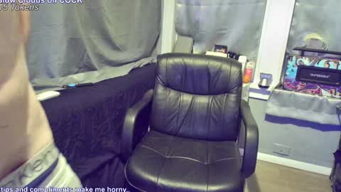 Snapshot of igetherwetter chatting on January 14, 2025, 9:02 am Amiri Roue online show from January 14, 2025, 9:02 am